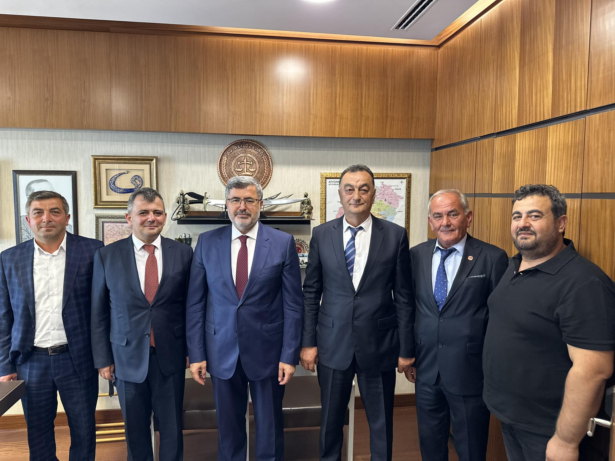 AK Parti Milletvekili Ali Özkaya, Emirdağ Belediyesi Heyetini TBMM'de Ağırladı