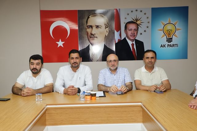 AK Parti Afyonkarahisar İl Başkanı Av. Turgay Şahin, Merkez İlçe Teşkilatının Toplantısına Katıldı