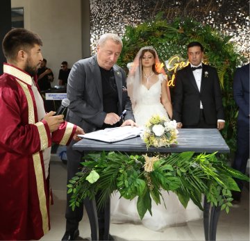 İYİ Parti Milletvekili Hakan Şeref Olgun Bir Düğün Törenine Katıldı
