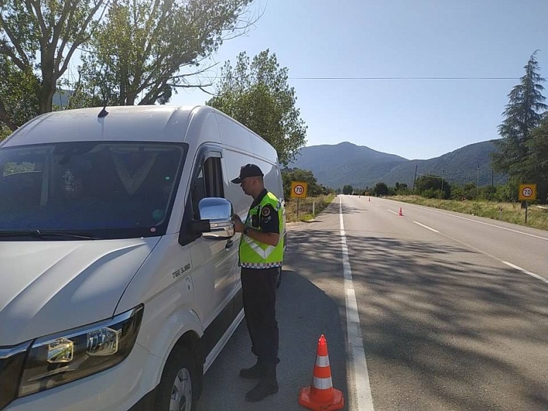 Burdur İl Jandarma Komutanlığı'ndan Trafik Güvenliği Denetimleri