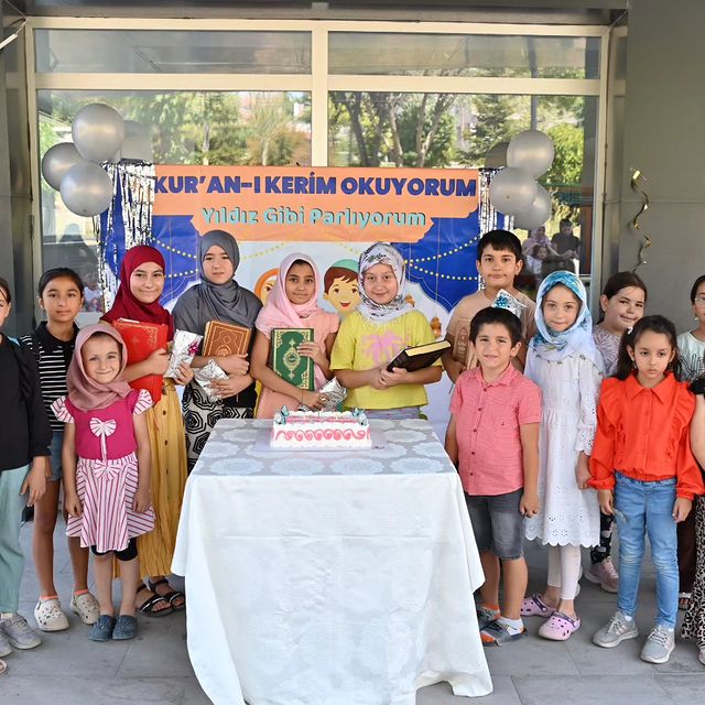 Emirdağ Belediyesi Kur’an-ı Kerim Eğitimini Tamamlayan Öğrenciler İçin Ödül Töreni Düzenledi