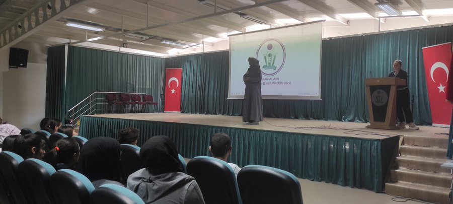 Afyonkarahisar'da İbrahim Evren Mesleki ve Teknik Anadolu Lisesi'nde Mevlid Kandili Etkinliği