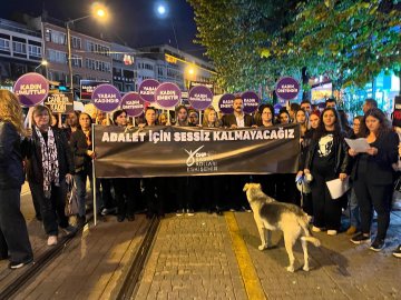 CHP Eskişehir İl ve İlçe Kadın Kolları Adalet İçin Yürüdü