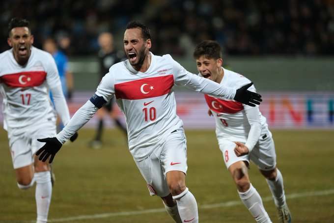 A Milli Futbol Takımı İzlanda'yı Mağlup Etti: 4-2