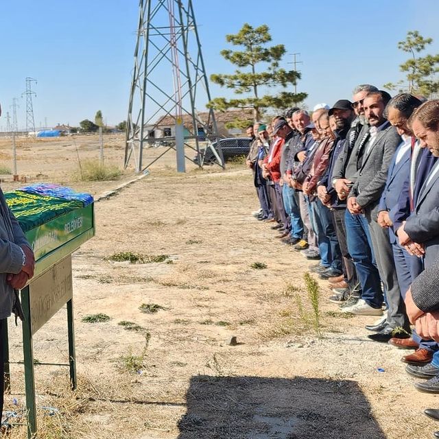 Eskişehir'de Kansere Yenik Düşen Kur'an Kursu Öğreticisi Defnedildi