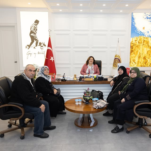 Afyonkarahisar Belediye Başkanı Burcu Köksal, Eşrefpaşa Mahallesi Sakinleri ile Buluştu