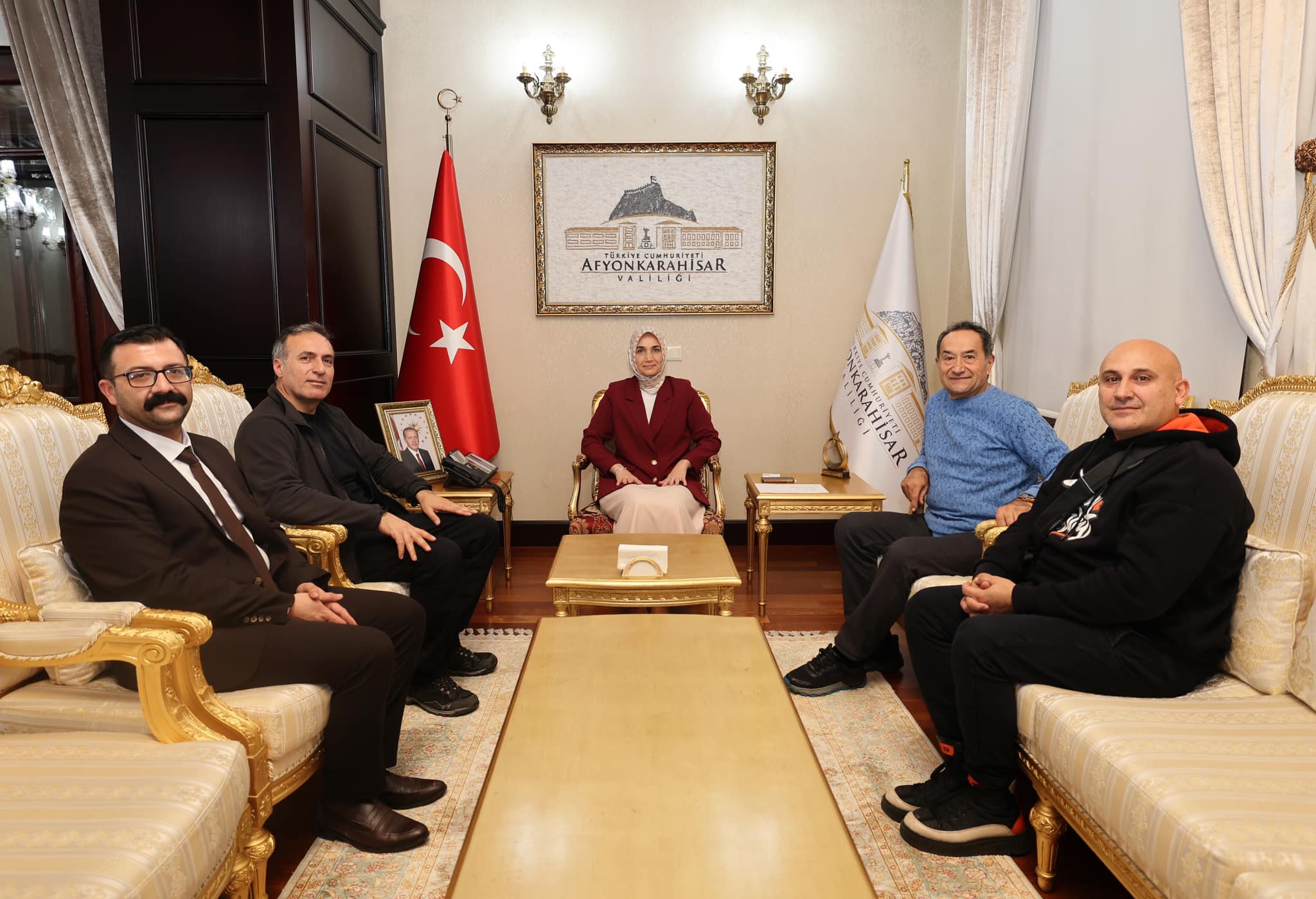 Vali Yiğitbaşı, Dr. Feridun Kunak'ı Makamında Ağırladı