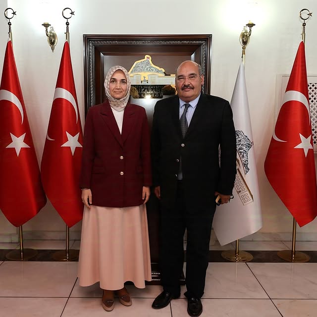 Vali Yiğitbaşı, Güvenevler Mahalle Muhtarı Balıbeyi'ni Kabul Etti