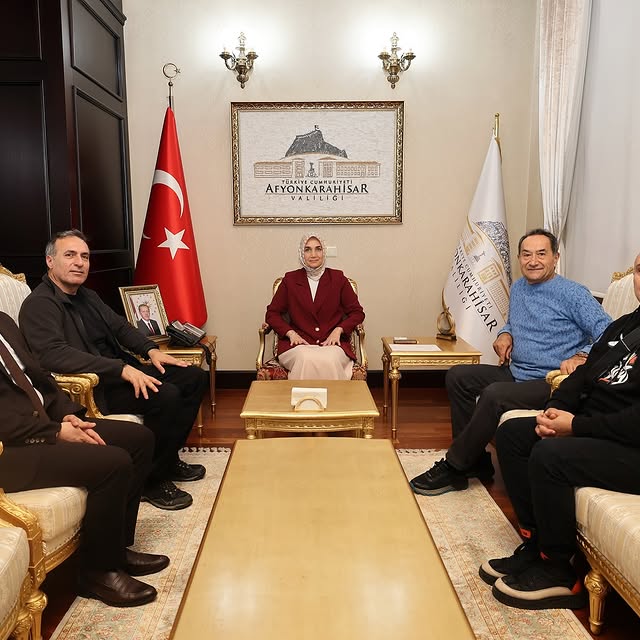 Vali Kübra Güran Yiğitbaşı Dr. Feridun Kunak'ı Makamında Ağırladı