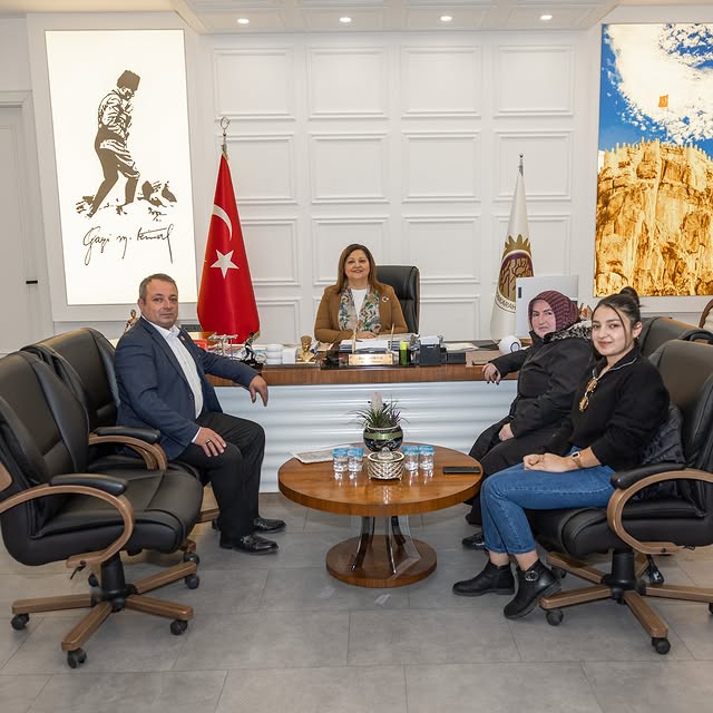 Afyonkarahisar Belediye Başkanı Köksal, Battalgazi Mahallesi'ni Ziyaret Etti