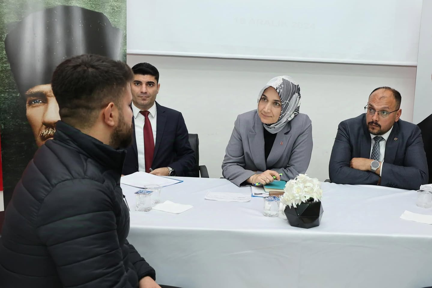 Vali Yiğitbaşı, Bayat Halkıyla Buluştu