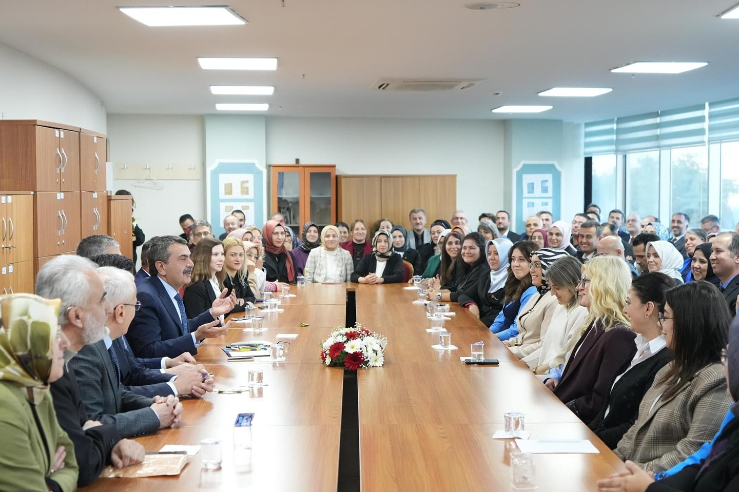 Öğretmenlik Kariyer Basamakları Kılavuzu Yayımlandı