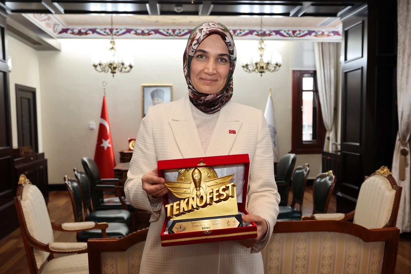 Vali Yiğitbaşı, TEKNOFEST Şampiyonlarıyla Bir Araya Geldi