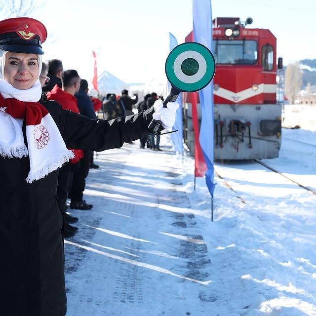 Sarıkamış'a Anlamlı Ziyaret: Gençler Atalarını Anmak İçin Buluştu