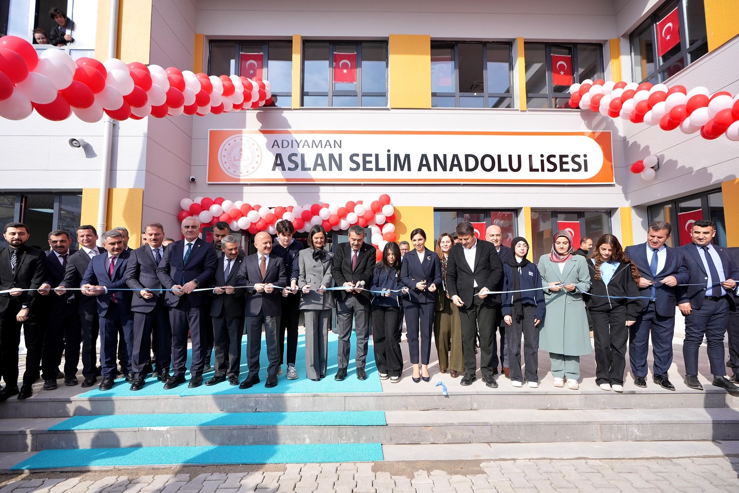 Adıyaman'da Yeni Anadolu Lisesi Açıldı