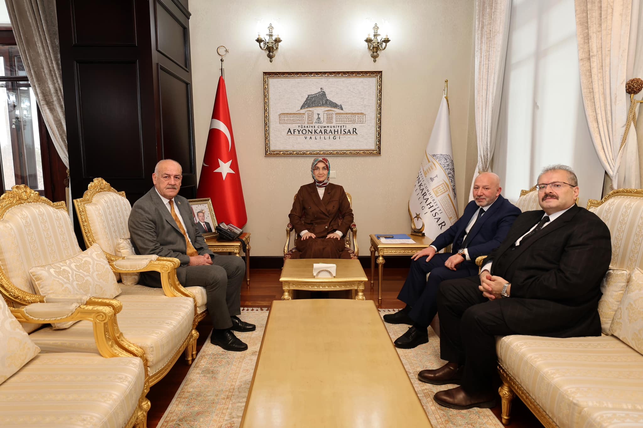 Afyonkarahisar Valisi Yiğitbaşı, İl Genel Meclisi Üyelerini Ağırladı