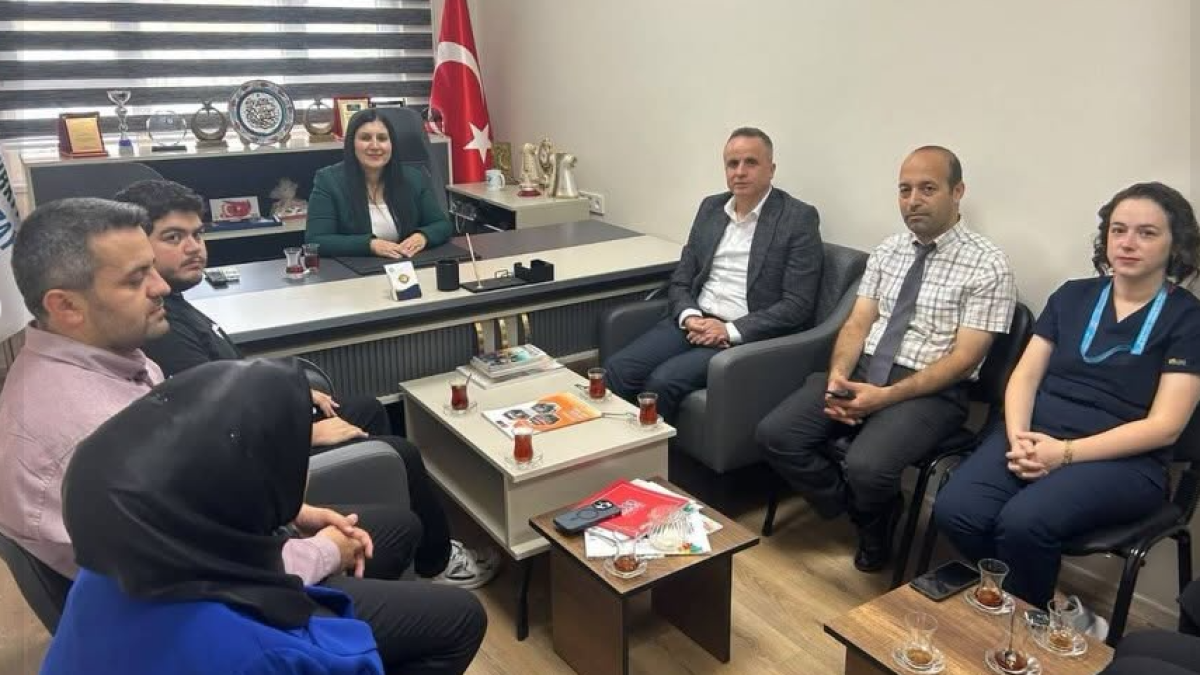 Otizmli Bireylerin Ağız Sağlığı İçin Önemli Adım: AFSÜ'den Dernek Ziyareti