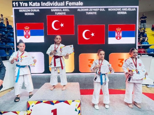 Balkan Çocuklar Karate Şampiyonasında Afyonkarahisar rüzgarı esti