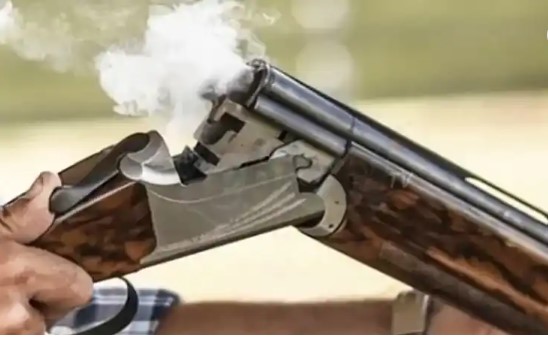 Tüfekle oynayan 11 Yaşındaki Çocuk Annesini Vurdu!