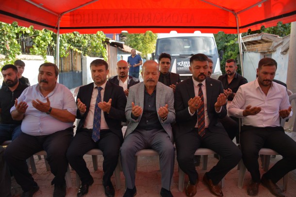 Milletvekili Taytak, Şehit Onur Çapan’ı baba ocağını ziyaret etti