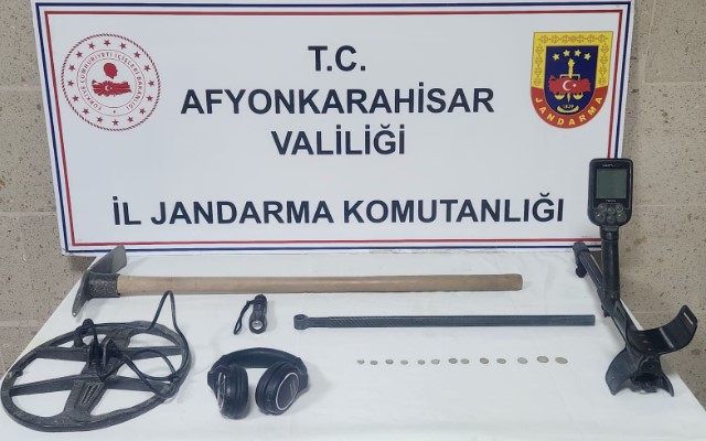 Afyonkarahisar'da Jandarmadan Kaçakçılığa Geçit Yok