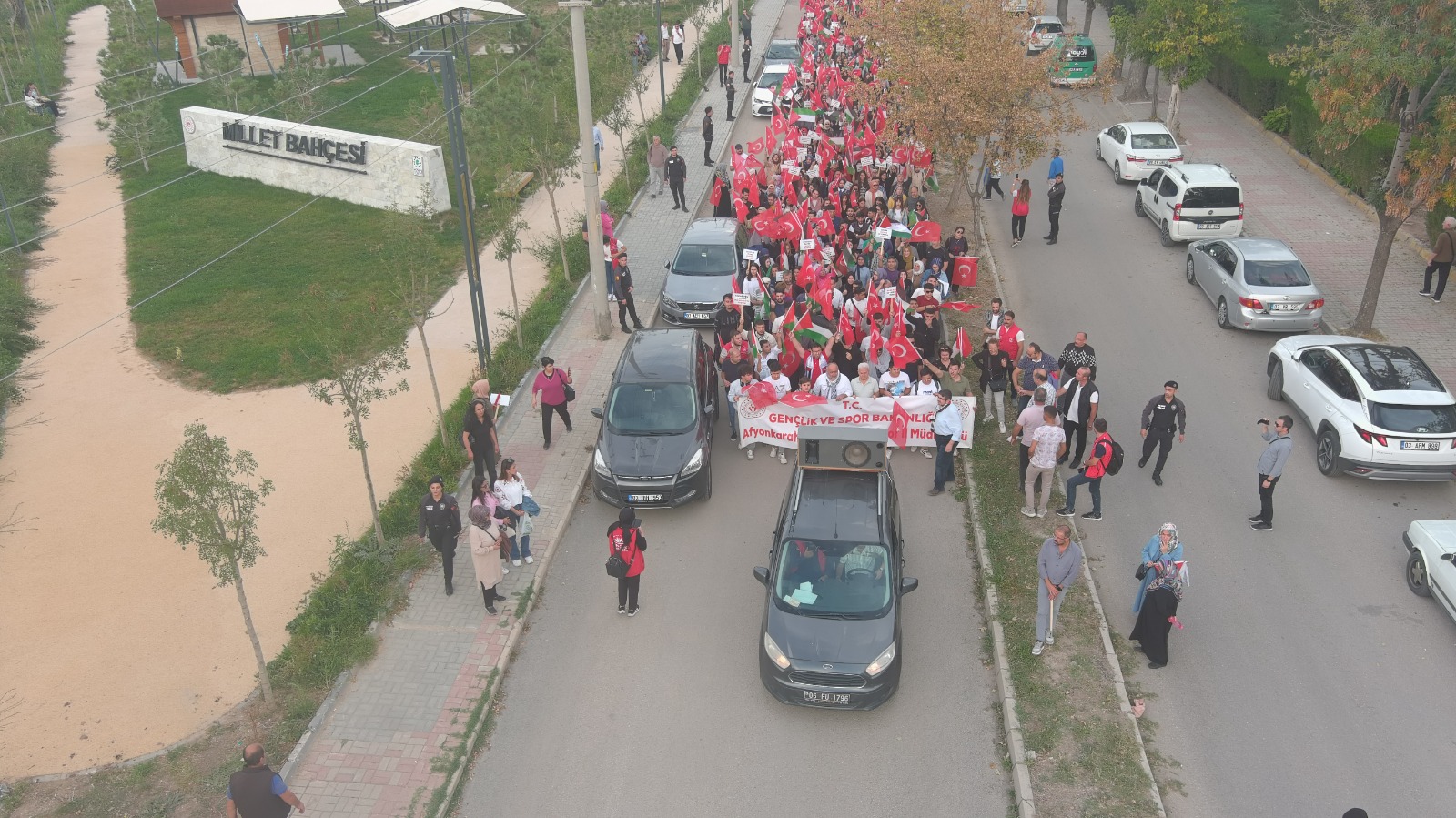 Afyonkarahisar’da “Direnişin Simgesi Gazze” Yürüyüşü Gerçekleştirildi