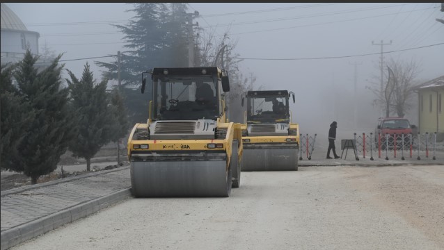 Emirdağ Belediyesi Ulaşımda Kaliteyi Asfalt Çalışmalarıyla Yükseltiyor