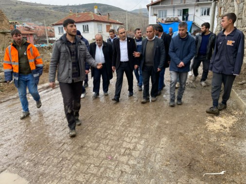  Milletvekili Arslan Evleri yanan aileleri yalnız bırakmadı