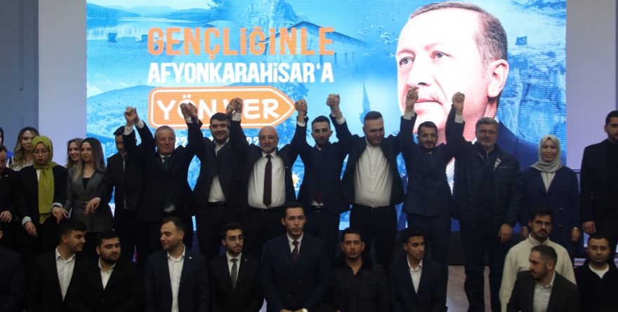 AK Parti Afyonkarahisar İl Gençlik Kolları Başkanlığı 7. Olağan İl Kongresini Kâmil Miras Anadolu Lisesi Şehit Kerim Üye Konferans Salonu’nda coşkuyla gerçekleştirdi.