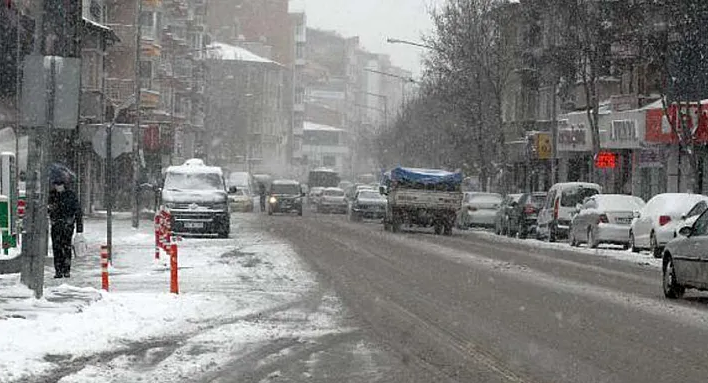 Afyonkarahisar'da' Havalar Soğuyor, Kış Etkili Olacak