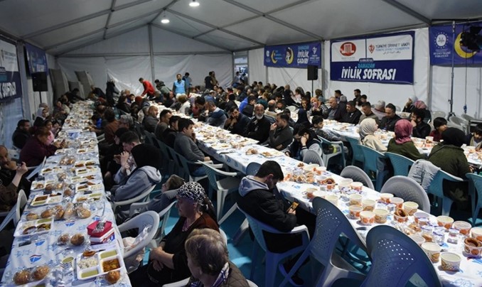 Afyon’da iftar çadırı kurulacak yerler belli oldu: İşte yemek dağıtılacak 11 yerBelirlendi…