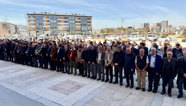 (TMO) personeli Kadir Pancaroğlu, Vali Yardımcısı Ali Uysal’ın katıldığı cenaze namazının ardından toprağa verildi.