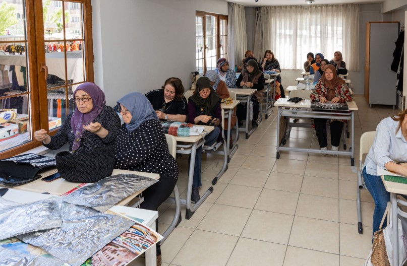 BELEDİYEMİZDEN GENÇLERİMİZE VE KADINLARIMIZA TAM DESTEK