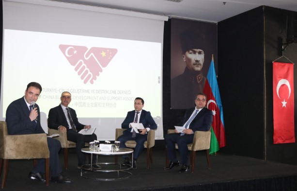   Türkiye-Azerbaycan İlişkileri ve Azerbaycan İş Fırsatları Paneli gerçekleştirildi. 