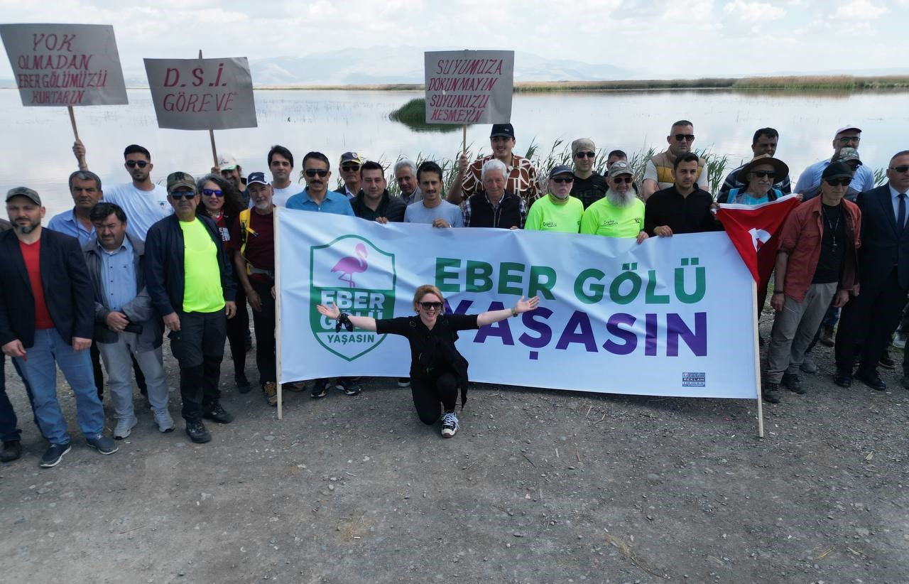 Eber Gölü için yürüdüler