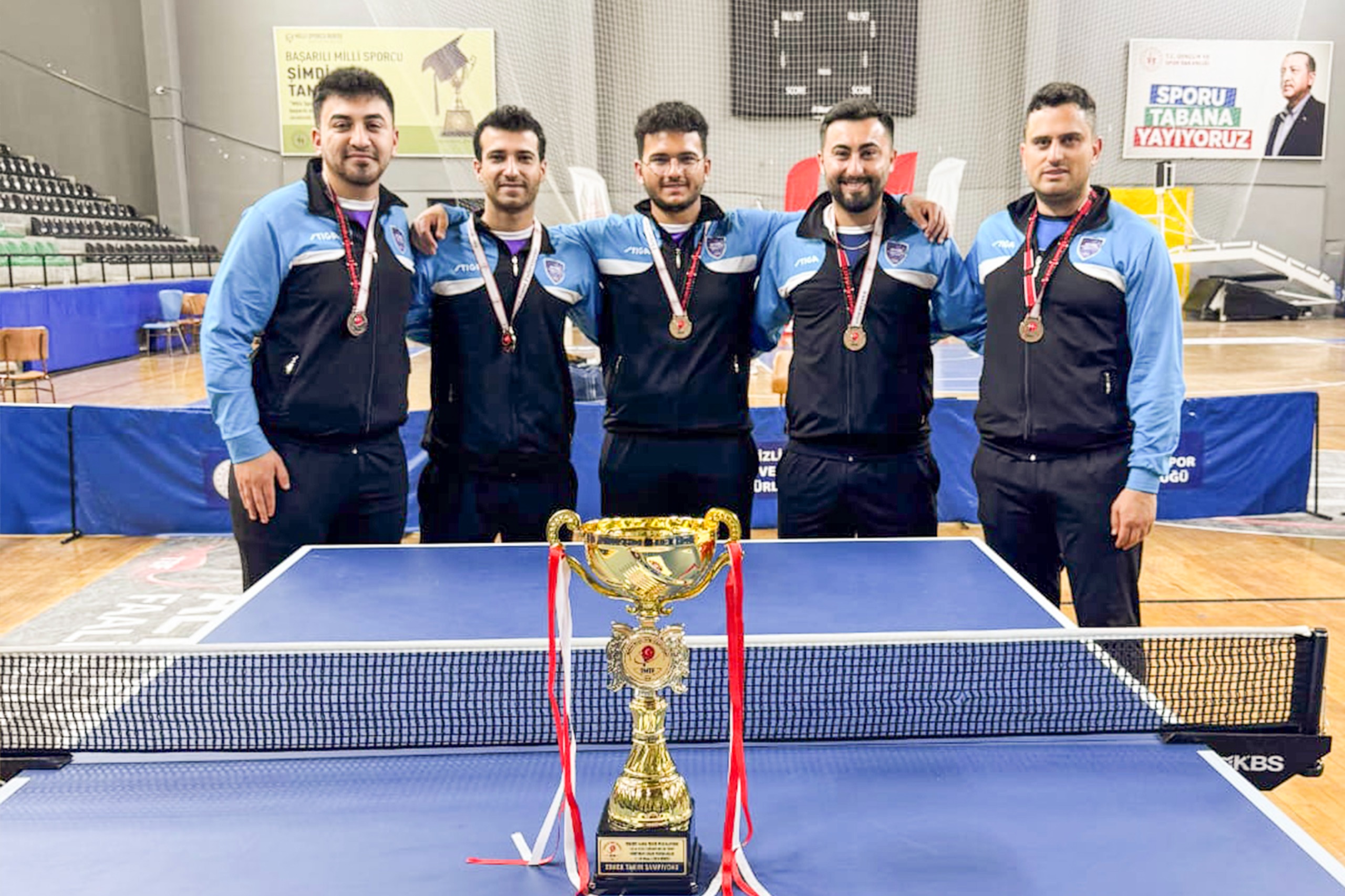 Afyon Belediye Yüntaş Masa Tenisi Takımı Şampiyon Oldu