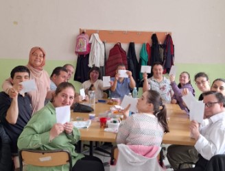 Hem uğraşıyorlar hem kazanıyorlar