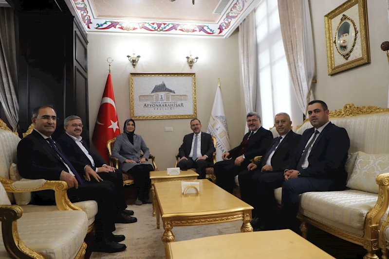 Eski Gençlik ve Spor Bakanı Kasapoğlu, Afyonkarahisar Valisi'ni ziyaret etti