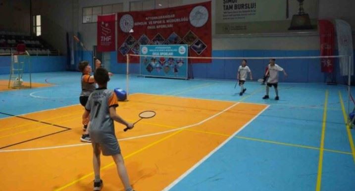 Badminton müsabakaları sona erdi