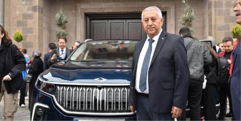 ZEYBEK BAŞKAN TOGG U AFYONKARAHİSARLILARLA BULUŞTURDU