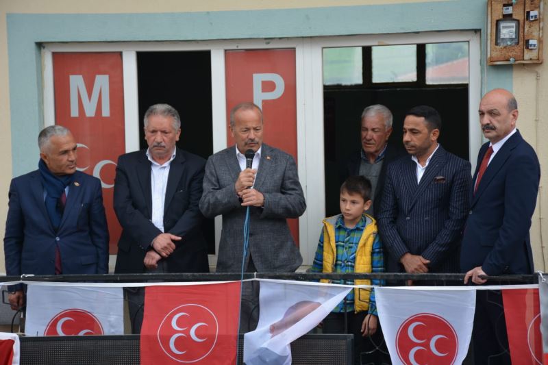 MHP Afyonkarahisar Milletvekili Taytak Hocalar ve Kızılören'de Coşkulu Karşılama Aldı
