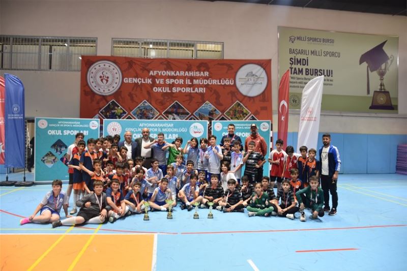 Afyonkarahisar'da Okul Sporları Futsal Şampiyonası Sonuçlandı.