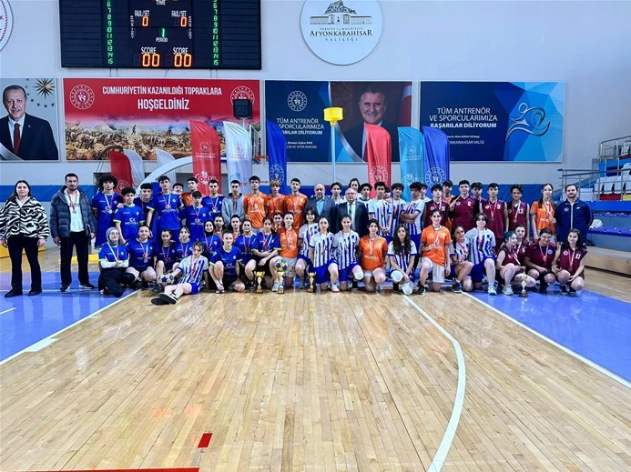 Afyonkarahisar'da düzenlenen Okul Sporları Korfbol Müsabakaları sona erdi