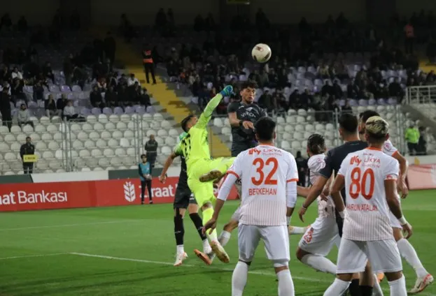Herşeye Ragmen Afyonspor Kırşehir'den 1 puanla dönüyor