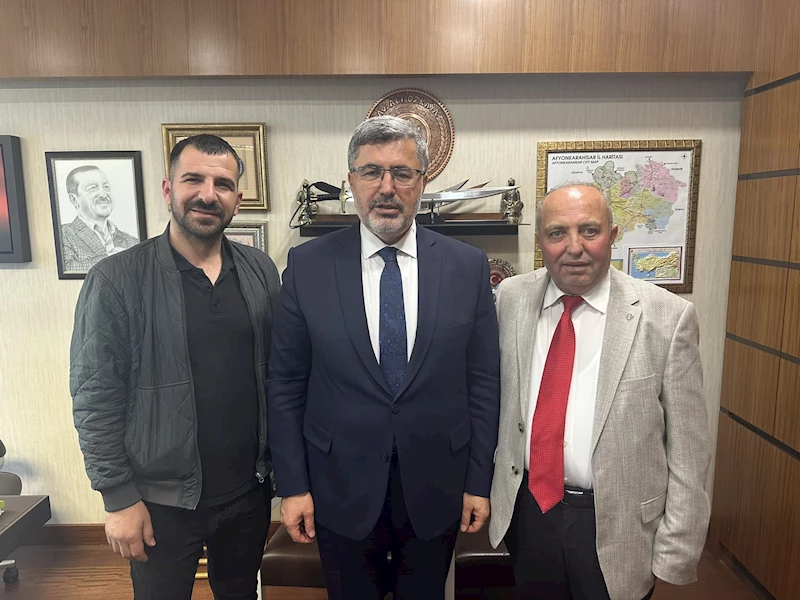 AK Parti Milletvekili Ali Özkaya, Hacı Bektaş-ı Veli Kültür Dernekleri Federasyonu Başkanı Mustafa Güllü'yü TBMM'de ağırladı