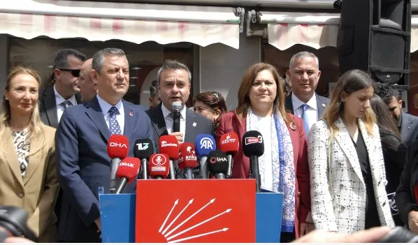 Cumhuriyet Halk Partisi Genel Başkanı Özgür Özel, CHP Afyonkarahisar İl Başkanlığını Ziyaret etti.