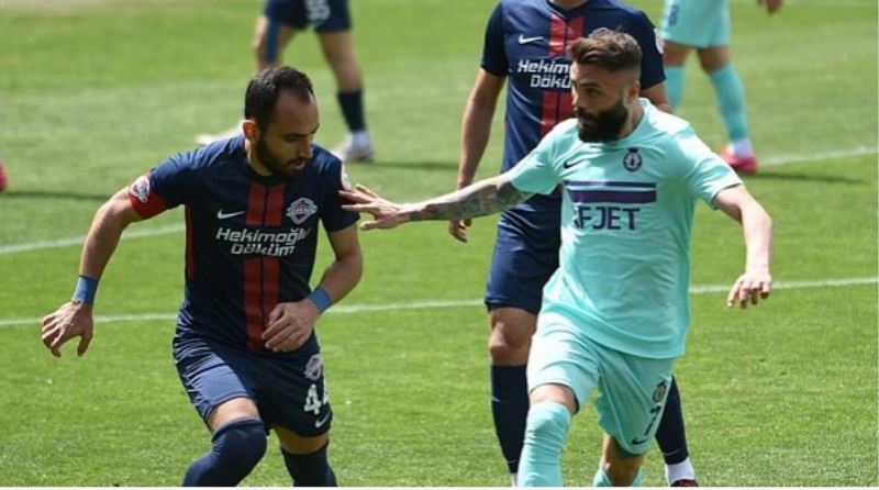 Afyonspor kendi evinde Usak Spor As'yi 2-1 yendi.