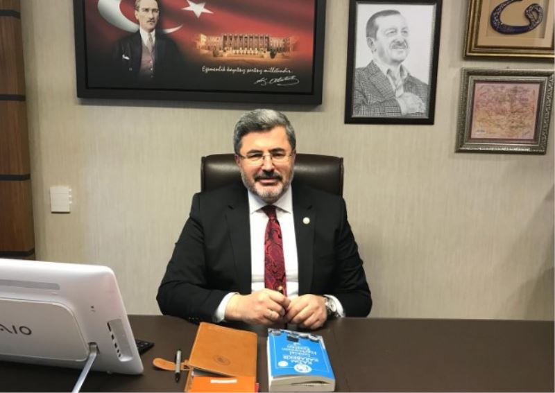 “Gençlerimiz Ülkemizi Yarinlara Tasiyacaktir”