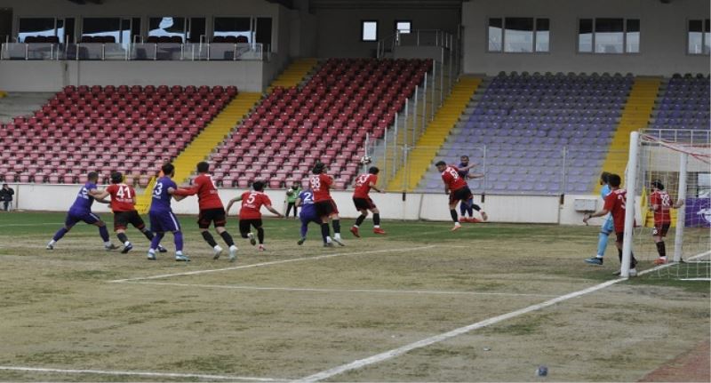 Afjet Afyonspor, Sahasinda Çorumu 3-0 Maglup Etti.