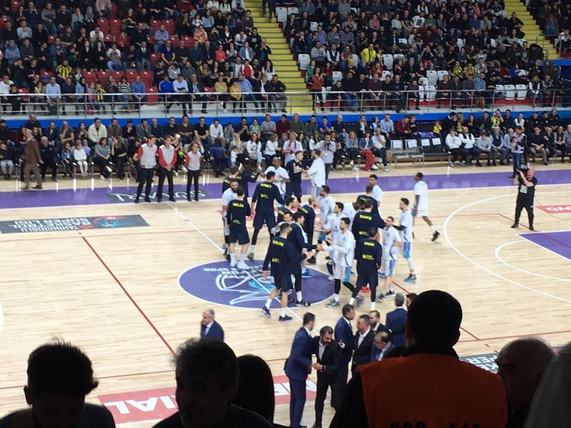 Afyon Belediyespor Evinde Fenerbahçe Bekoya,  96-72 Maglup Oldu.